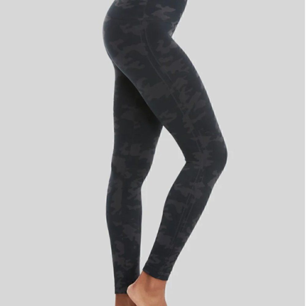 Spanx EcoCare Seamless Leggings Black Camo Size Large